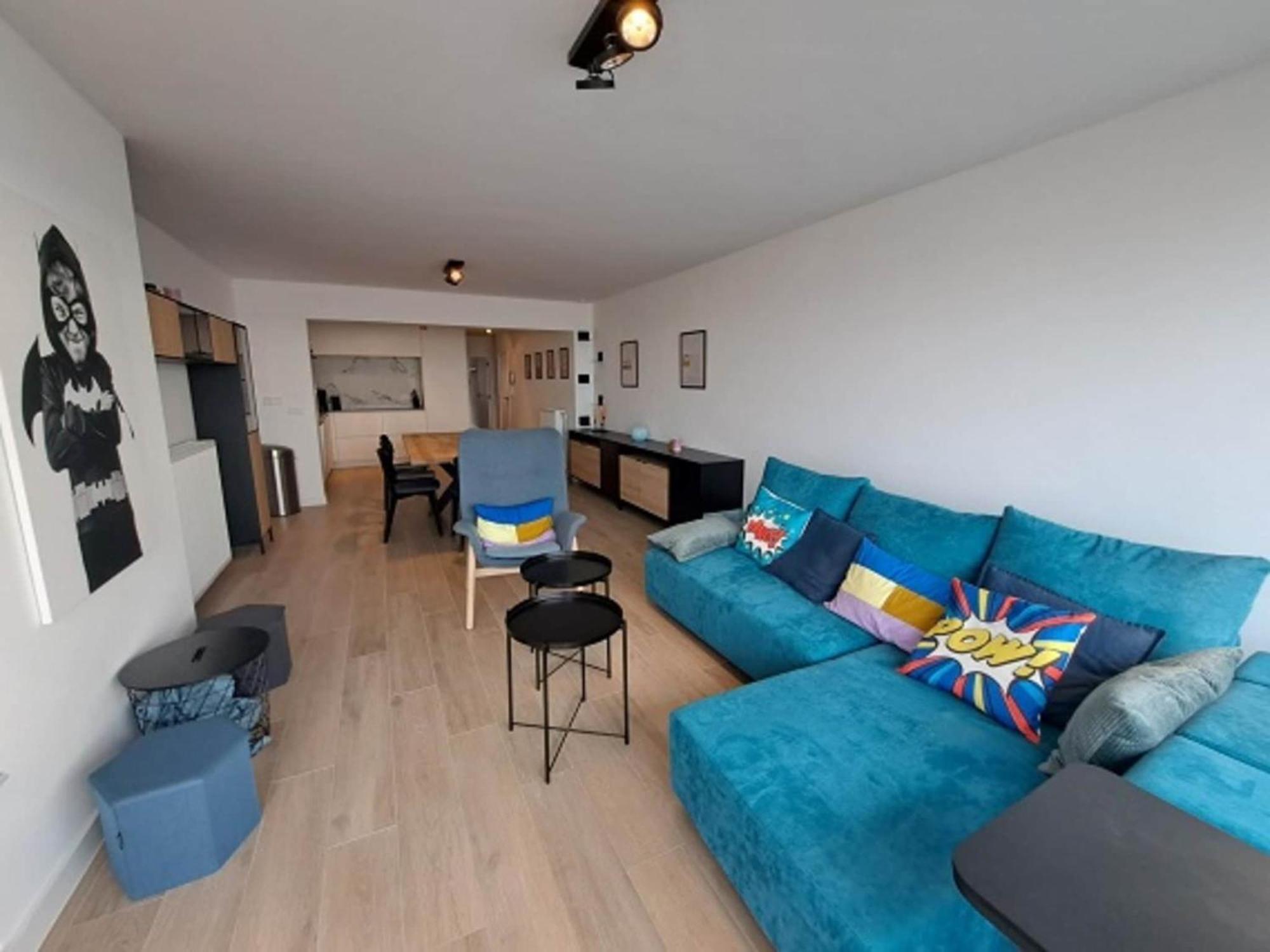 Excelsior 15f For 6 People Appartement Blankenberge